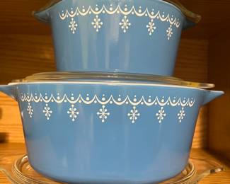 Vintage Pyrex  Blue Garland Casserole Set