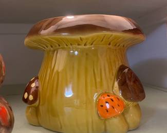 Vintage Mushroom Cookie Jar