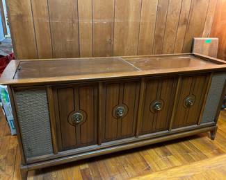 Vintage Console Stereo with Turntable/Radio