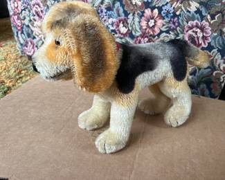 1960’s Steiff Beagle Stuffed Toy