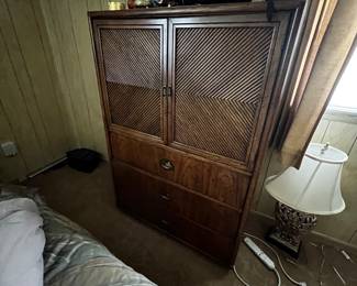 Dixie furniture gentleman’s chect