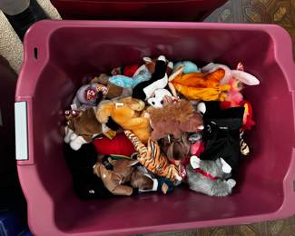 Tote full of Beanie Babies 