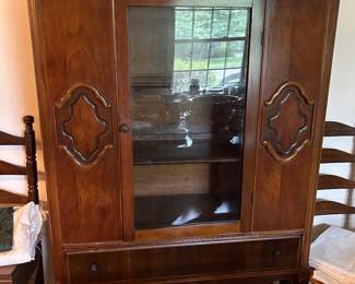 Vintage china cabinet 