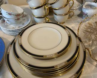 Lenox Hancock service for 6 , only 3 bread plates