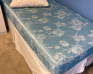 Twin mattress