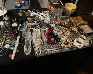 Tons of jewerly
