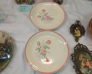 2 CUNNINGHAM AND PICKETT DIXIE ROSE PLATES