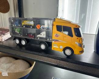 CAR HAULER TOY WITH CARS