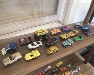 LOT OF MATCHBOX CARS