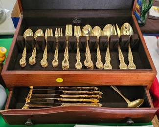 GOLD PLATED FLATWARE & SERVING PIECES
