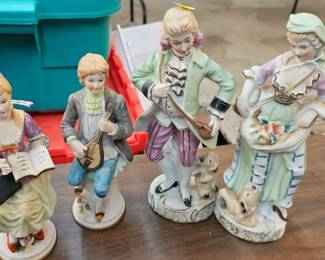  (4) COLONIAL STYLE FIGURINES