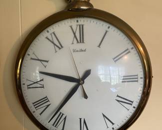 Working pocket watch clock