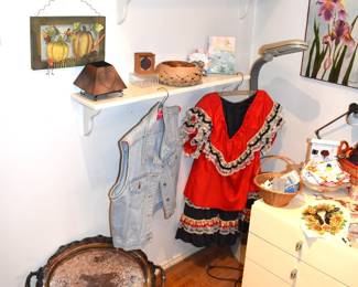 Begin Sewing/Craft Room Close Up Photos