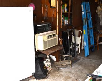 Begin Garage Close Up Photos