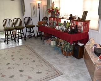 Begin Back Room (Access to Backyard, Garage) Close Up Photos