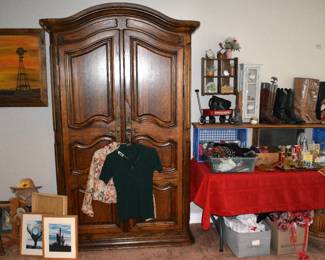 Primary Bedroom Overview