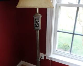 Floor LampBeige shade