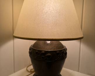 Stickley-style lamp 20"h 