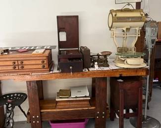Antique Carpenter Woork Bench/Kitchen Island