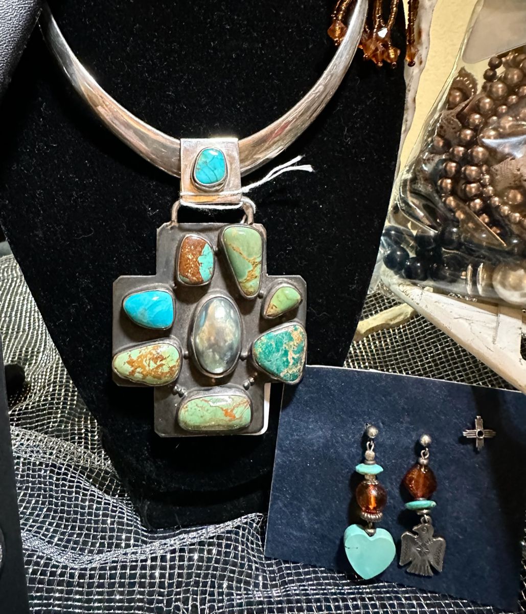 Gorgeous Turquoise and Silver 925 Jewelry