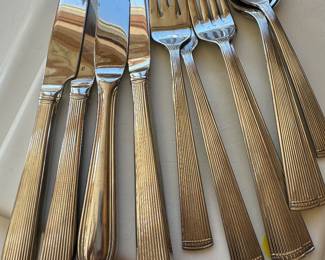 Silverware Service for 4