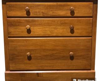 00Ethan Allen dresser