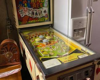 1973 Bally Hi-Lo Ace Pinball Machine
