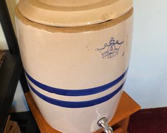 4 Gallon Robinson Ransbottom Crock Water Cooler