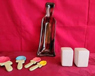 This And That Ceramic Measuring Spoons Saltpepper Shaker And Murano Style Cracker Dish