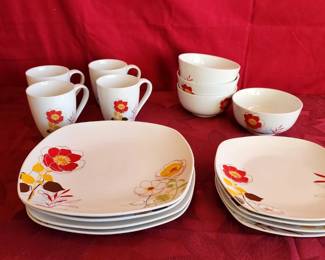 Corsica Calabasas Porcelain 16pc 4pc Place Setting 