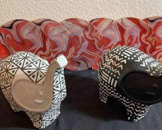 Elephants And 6 Swirl Plates 