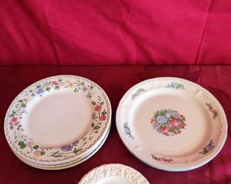 Decorative Plates Wedgwood, Pfaltzgraff and Farberware Plates
