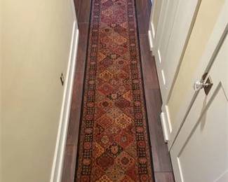 Couristan Antique Baktiari Runner 