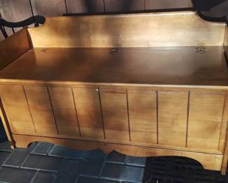 Solid maple blanket chest, 1960s early American styling. $35