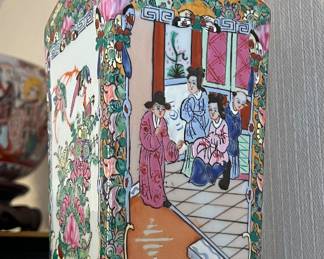 Rose famille Chinese vase