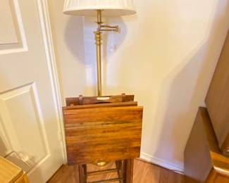 Tv trays set
Stiffer floor lamp