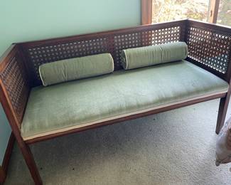 Mid century modern bench, excellent condition 