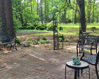Lots of outdoor furniture & decor for sale!