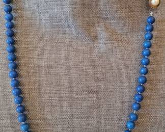#31 blue beaded necklace w/ vintage clasp 15"