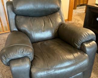 Home Stretch Leather Electric Recliner