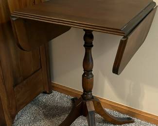 Drop Leaf Side Table