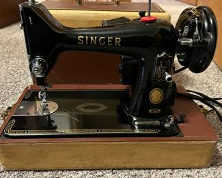 Singer Sewing Machine 99K