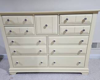9 drawer Cream Dresser