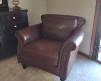 There's just the chair with nail accents