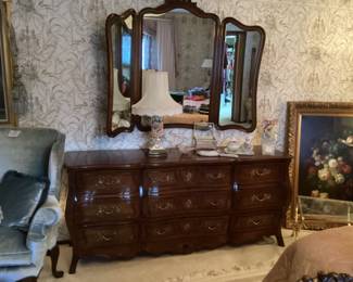 Henredon bedroom set, king bed, two side chests, large dresser and mirror, armoire 