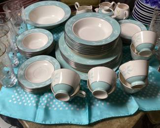 Homer Laughlin vintage set