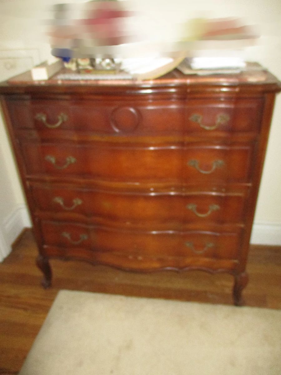 Grosse Pointe Woods Estate Sale LAST FINAL DAY !! starts on 4/19/2024