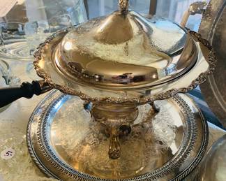 silver plate chafing dish with underplate