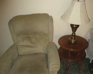 Recliner and table 