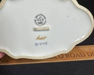 CP10 - $30. Pate de Limoges. Ardalt trinket box. 